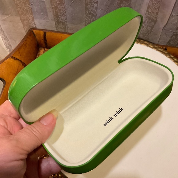 Kate Spade Lime Green Sunglass “Wink Wink” Case - Picture 3 of 7